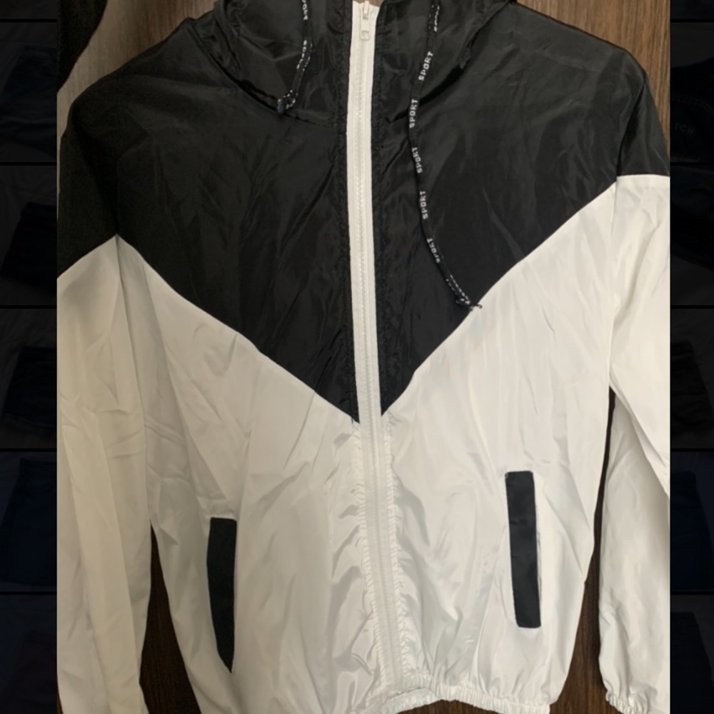 Black and White WindBreaker Jacket Size M
